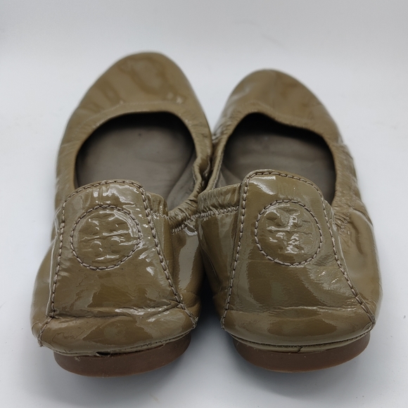 ❄️ SALE - Tory Burch Eddy Putty Patent sz 8 - Picture 5 of 10